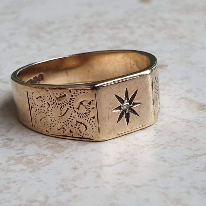 Broad Diamond Set Signet Ring in 9ct Gold, a UK R 1/2 or a US 9 1/4