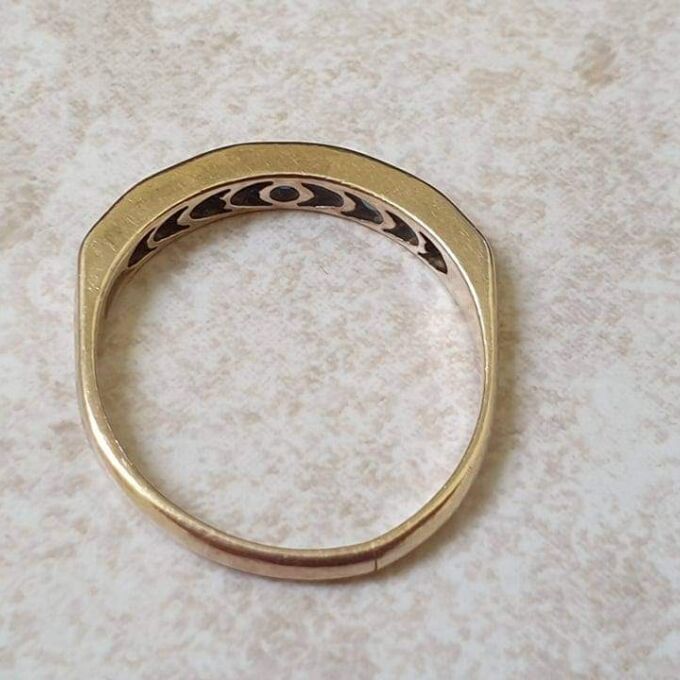 Sapphire and Diamond Stacking band Ring in 9ct gold, a UK R or a US 9.