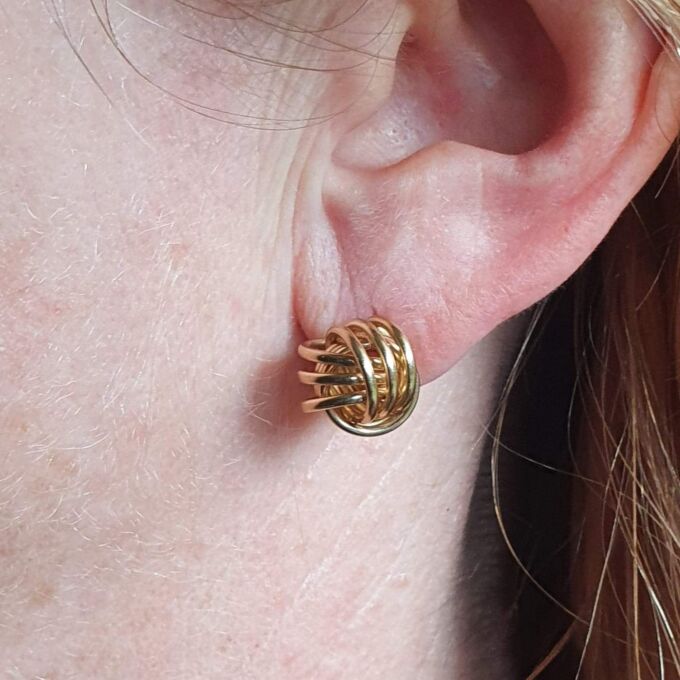 Knot Stud Earrings in 9ct Gold.