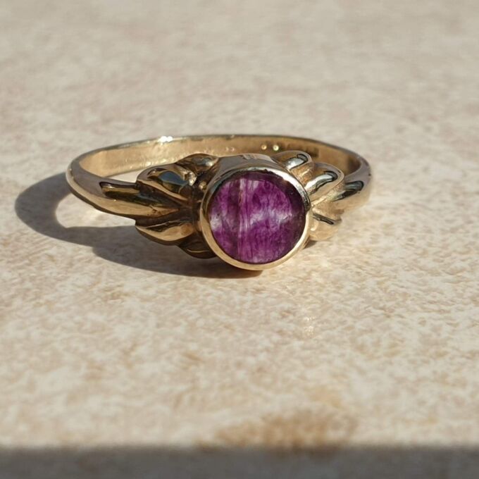 Blue John Doublet Ring in 9ct Gold,  a UK M 1/2 or a US 6 3/4.