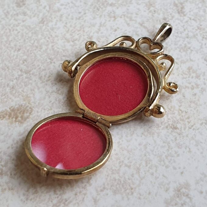 Spinning Locket Fob Pendant in 9ct Gold