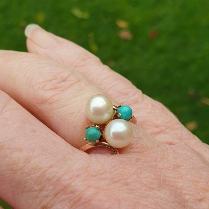 Pearl and Turquoise Bypass Ring in 9ct Gold.