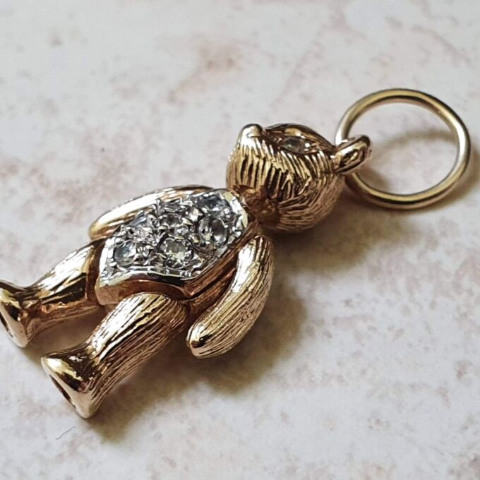 Small Gemset Vintage Teddy Bear in 9ct Gold