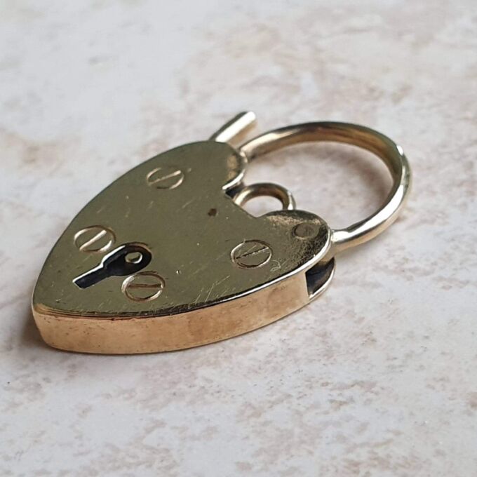 Plain Heart Shaped Padlock in 9ct Gold