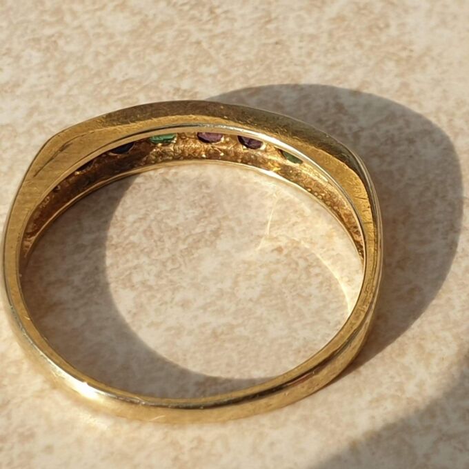 DEAREST Acrostic Ring on 9ct Gold,  a UK O or a US 7 1/2.