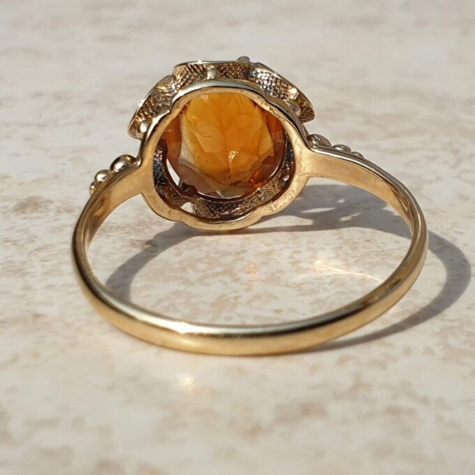 Madeira Citrine Oval Solitaire Ring in 9ct Gold,  a UK P 1/2 or a US 8.