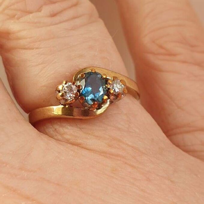 Topaz & Diamond Crossover Trilogy Ring in 9ct Gold.
