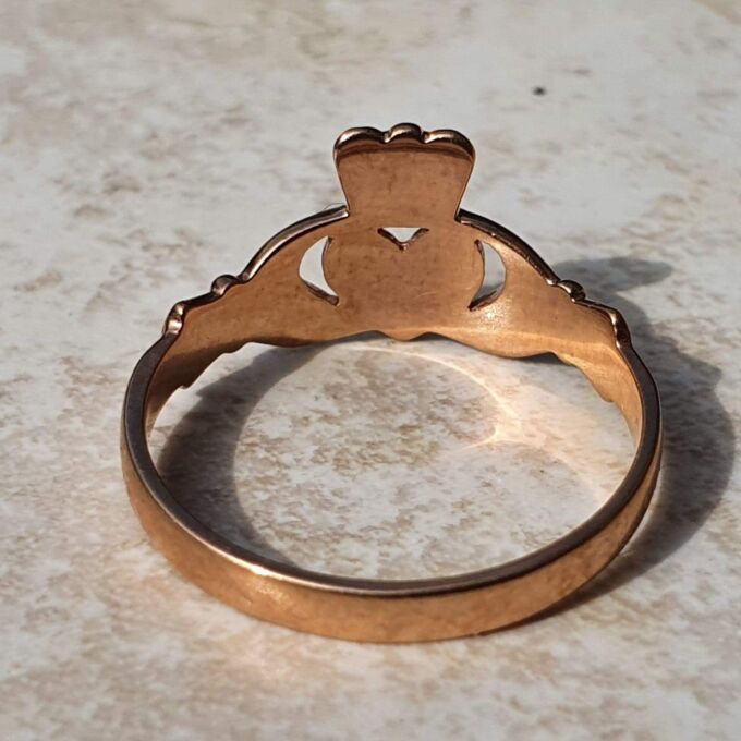 Simple Claddagh Ring in 9ct Rose Gold, a UK L 1/2 or a US 6 1/4