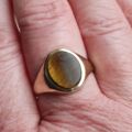 Tigers Eye Signet Ring in 9ct Gold, a UK P 1/2 or a US 8