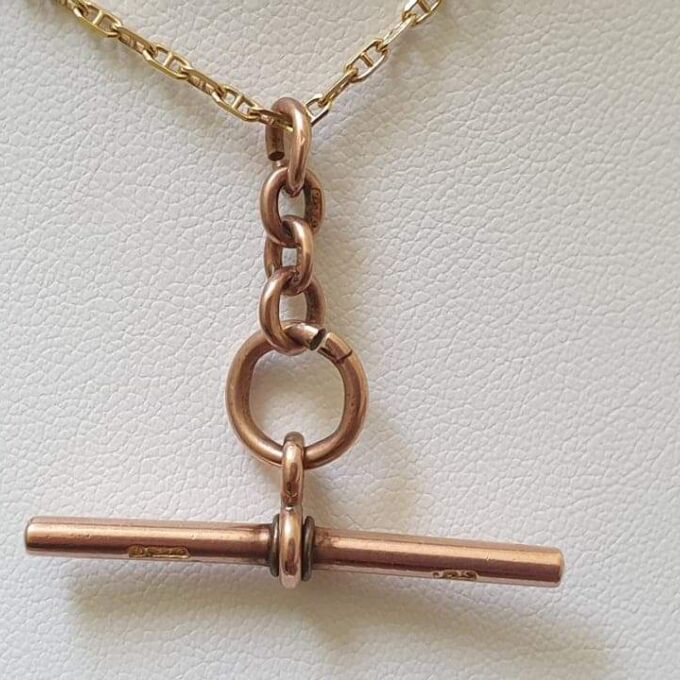 Old T or Albert Bar in 9ct Rose Gold.