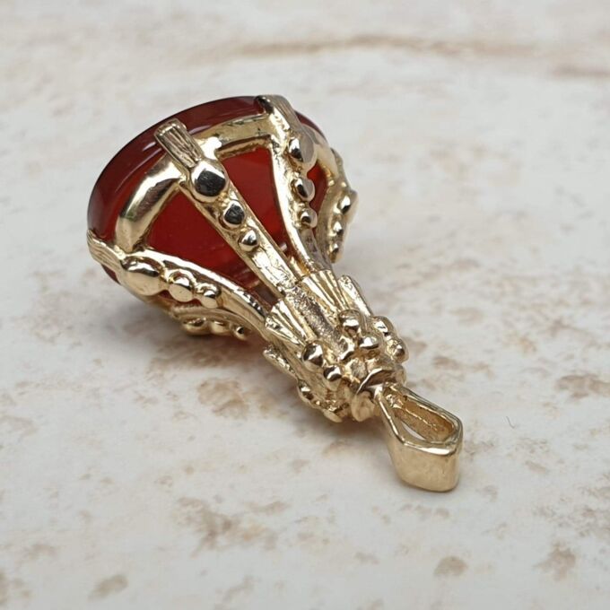Carnelian Fob Pendant in 9ct Gold