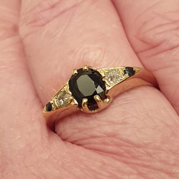 Vintage Sapphire and Diamond Ring in 18ct Gold, a UK L 1/2 or a US 6 1/4