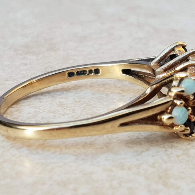 Intricate Multi Stone Opal and Sapphire Ring in 9ct Gold, a UK O or a US 7 1/4.