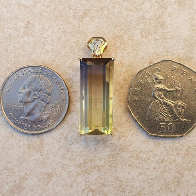 Bi Coloured Quartz Pendant in 9ct Gold