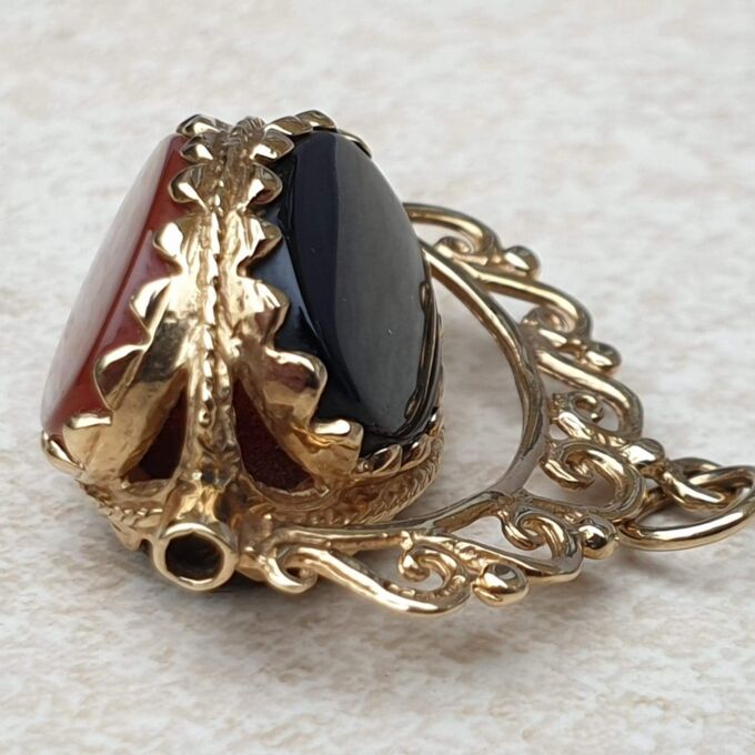 Carnelian, Bloodstone and Onyx Spinner Fob Pendant in 9ct Gold.