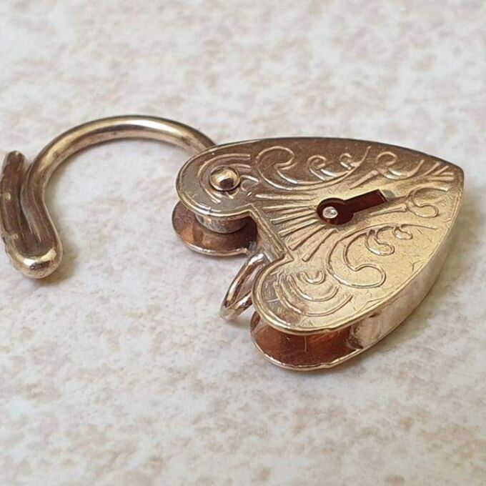 Tiny Fully Working Heart Padlock in 9ct Gold