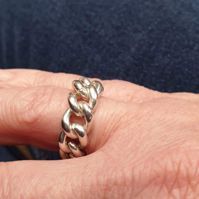 Antique Silver Curb Chain Link Ring, a UK N 1/2 or a US 7 1/4
