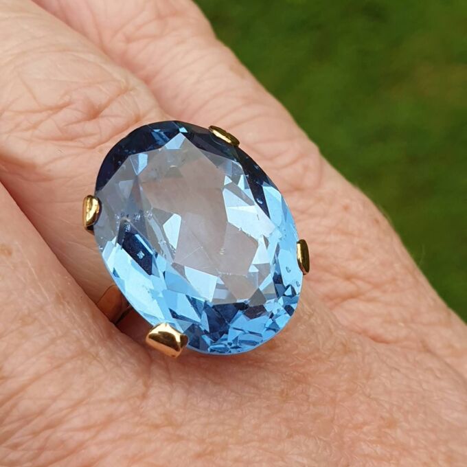 Enormous Synthetic Blue Spinel Kapow Ring in 9ct Gold, a UK K or a US 5 1/2.