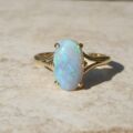 Beautiful Opal Solitaire Ring in 18ct Gold,  a UK N or a US 7.