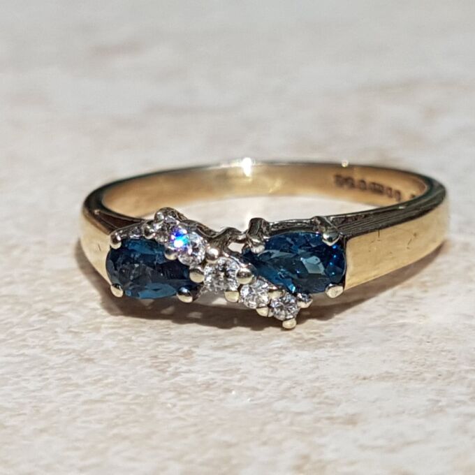 Sale – London Pear Blue Topaz & Diamond 9ct Gold Ring, a UK M 1/2 or a US 6 3/4.