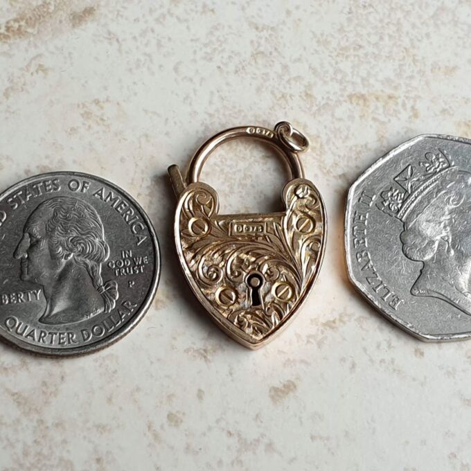 Incredibly Detailed Edwardian Heart Padlock in 9ct Gold