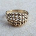 Bombe Ring in 9ct Gold, a UK O or a US 7 1/2