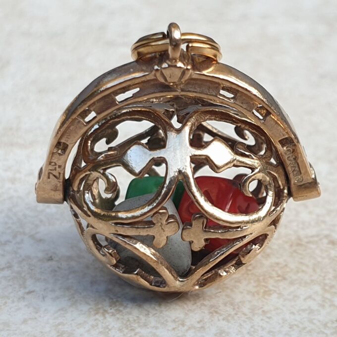 Dice Spinner Pendant in 9ct Gold