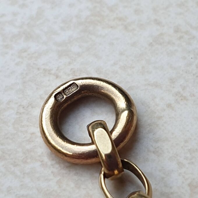 Belcher Chain Bracelet with Dog Clip, 7 1/2 inches, in 9ct Gold