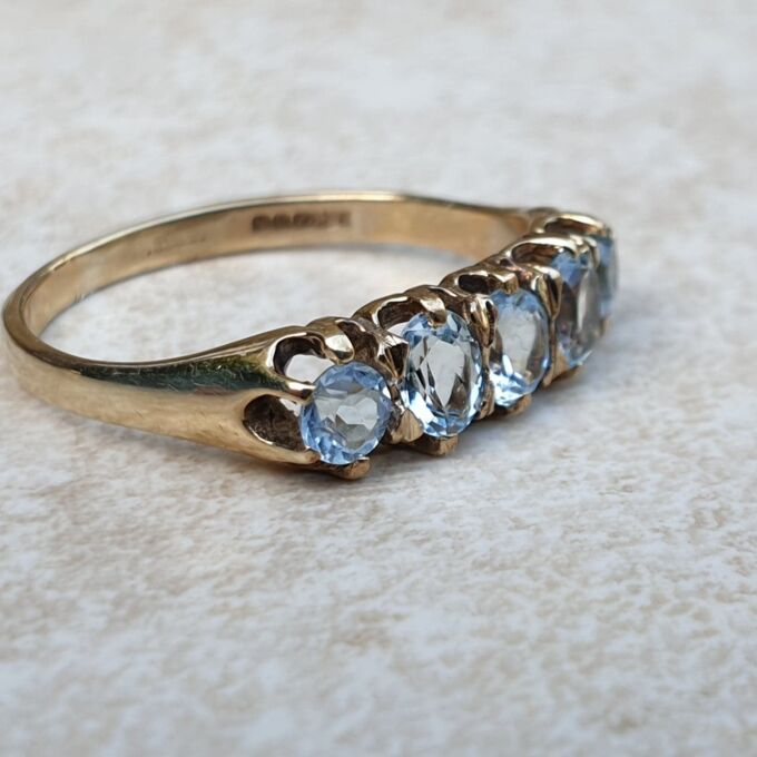 Five Stone Topaz Ring in 9ct Gold, a UK K or a US 5 1/2