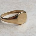 Simple Squared Signet Ring in 9ct Gold, a UK O or a US 7 1/2