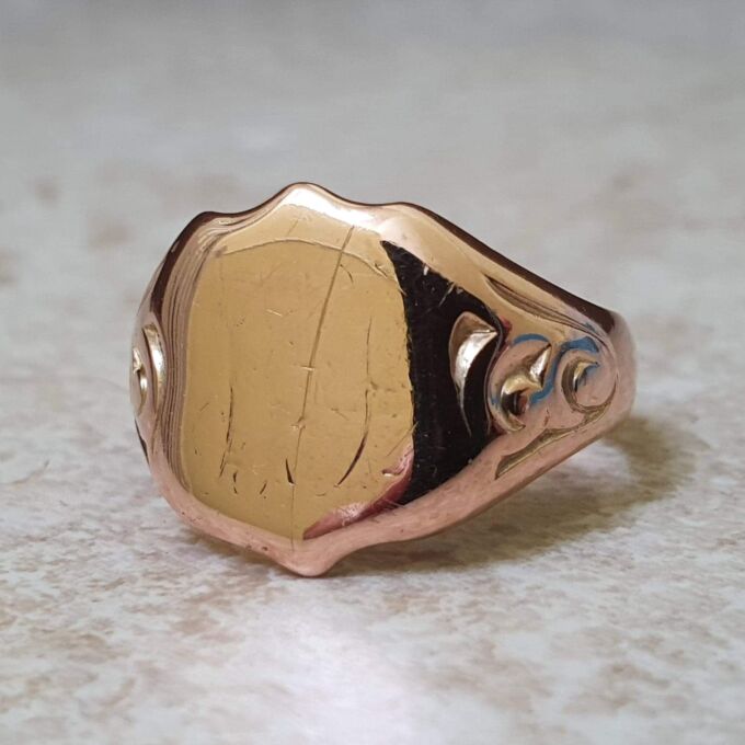 Shield Signet Ring in 9ct Rose Gold.