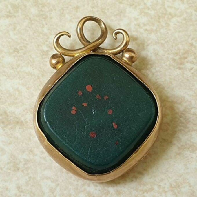 Antique Bloodstone Fob in 9ct Gold
