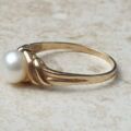 Pearl Solitaire Ring in 9ct Gold.