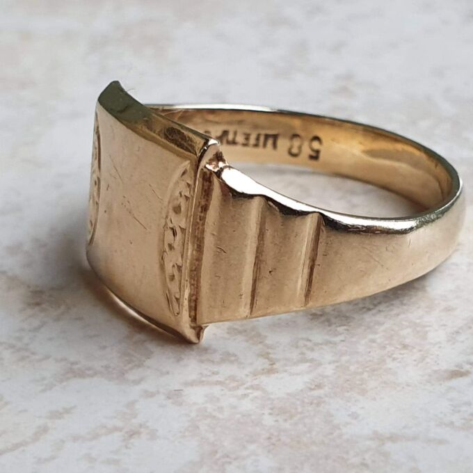 Larger Size Signet Ring in 9ct Gold.