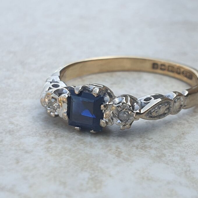 Square Princess Sapphire and Diamond Ring in 18ct Gold, a UK L 1/2 or a US 6 1/4