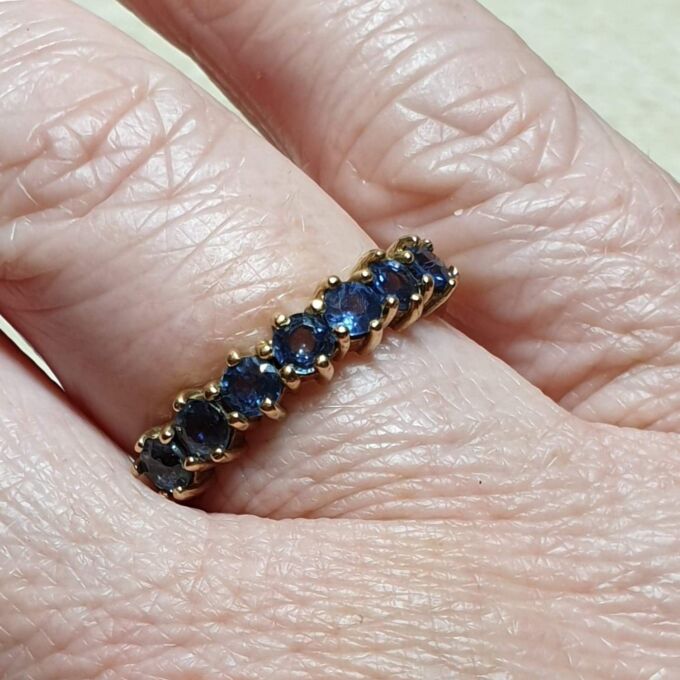 Reserved Cornflower Blue Sapphire Stacking Band,18ct Gold, a UK L 1/2 or a US 6.