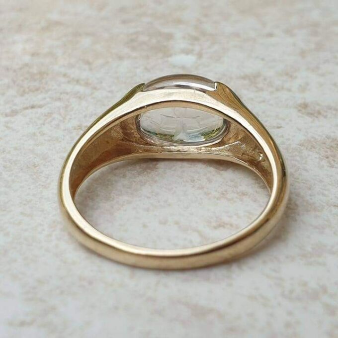 Rock Crystal Ankh Ring in 9ct Gold, a UK Q 1/2 or a US 8 3/4