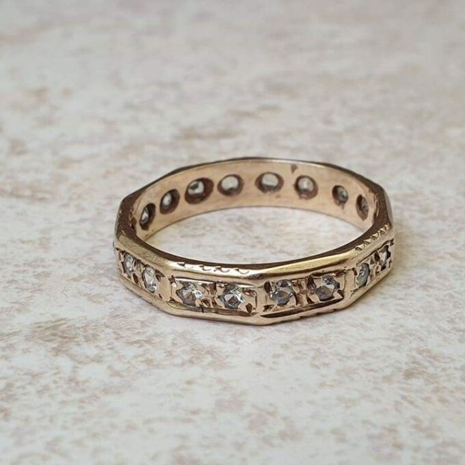 Reserved – Quartz Full Eternity Ring in 9ct Gold.