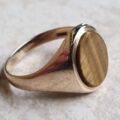 Tigers Eye Signet Ring in 9ct Gold, a UK P 1/2 or a US 8