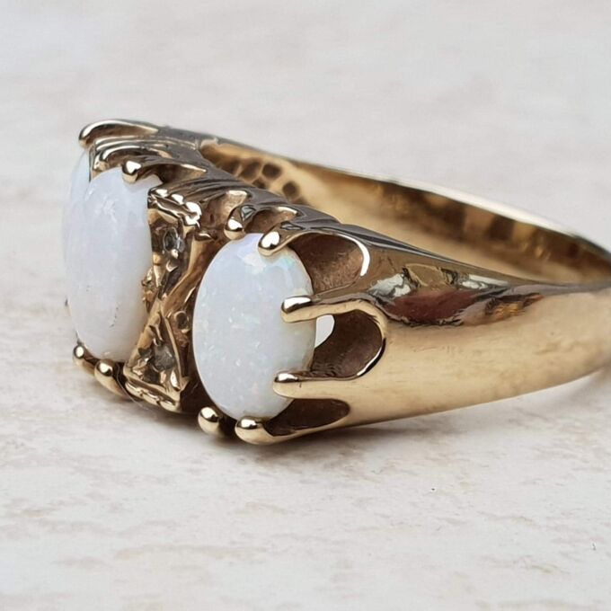 Chunky Three Stone Opal Ring in 9ct Gold, a UK M 1/2 or a US 6 3/4.