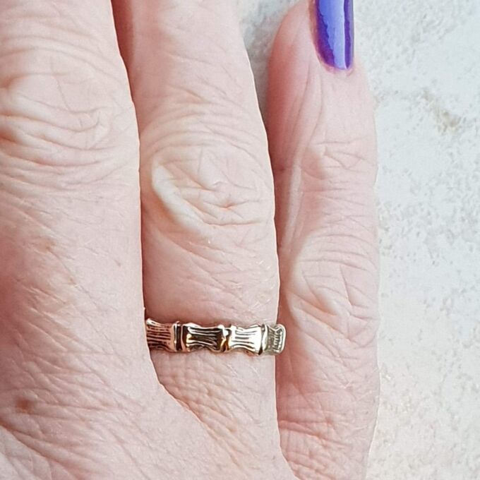 Vintage Bamboo Patterned Band in 9ct Gold, a UK (almost) N or a US 6 3/4.
