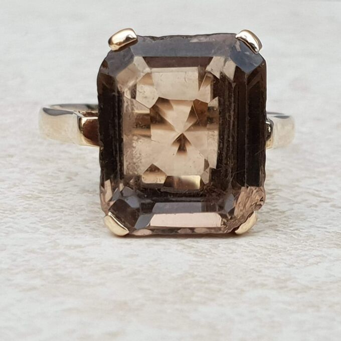 Smoky Quartz Solitaire Ring in 9ct Gold
