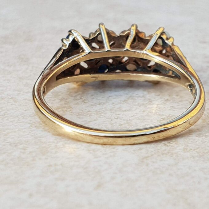 Intricate Multi Stone Opal and Sapphire Ring in 9ct Gold, a UK O or a US 7 1/4.