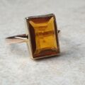 Citrine Coloured Paste Solitaire Ring in 9ct Gold, a UK O or a US 7 1/4