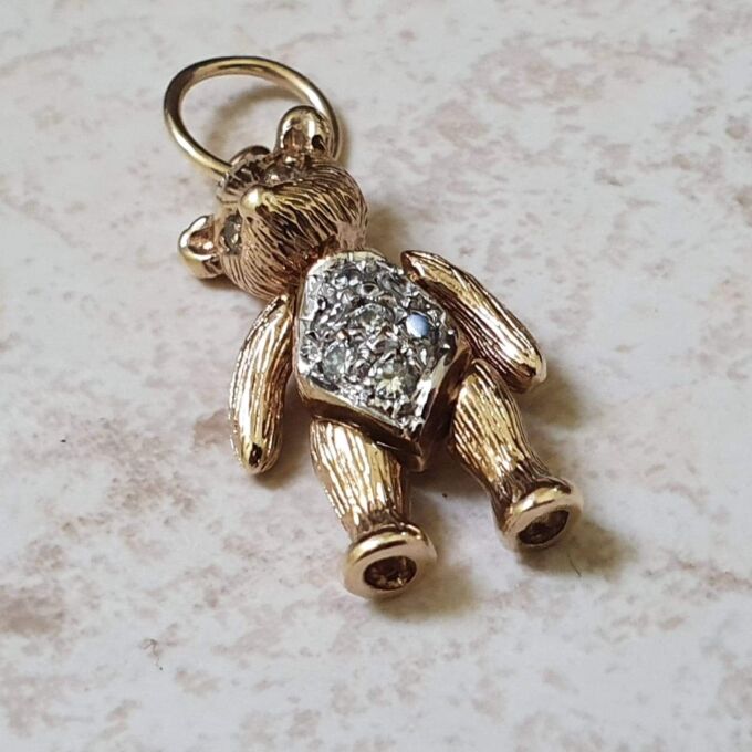 Small Gemset Vintage Teddy Bear in 9ct Gold