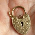 Ornate Engraved Heart Padlock in 9ct Gold