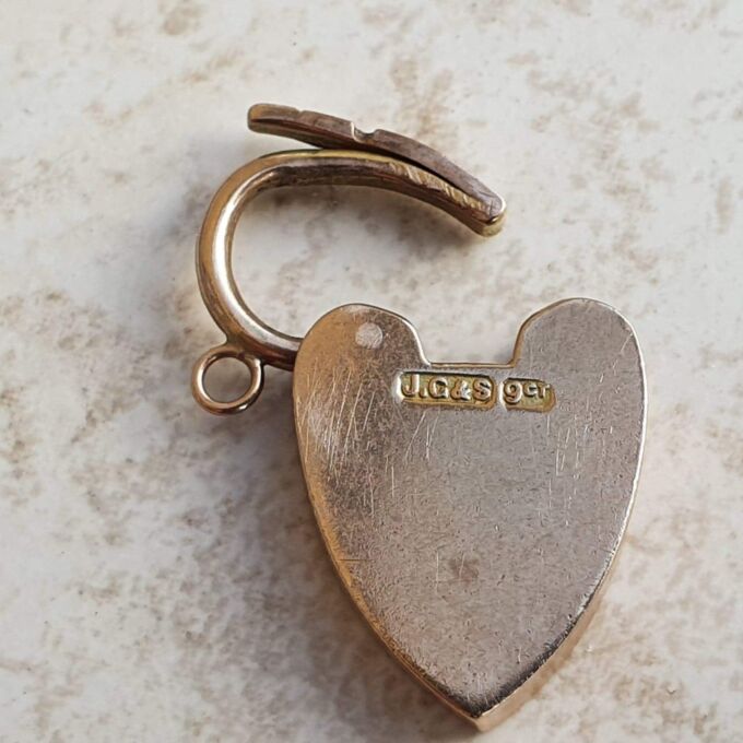 Plain Padlock in 9ct Rose Gold