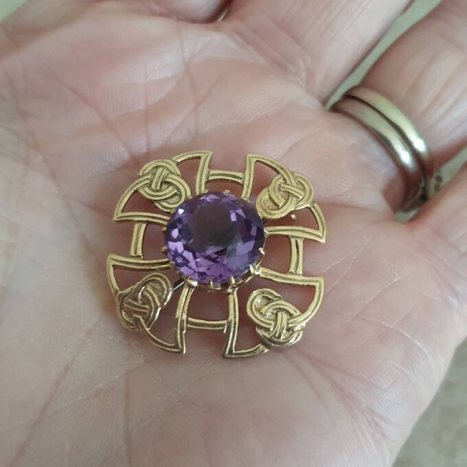 Celtic Style Amethyst Brooch in 9ct Gold.