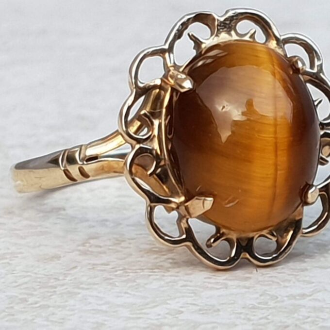 Fancy Tigers Eye Ring in 9ct Gold, a UK L or a US 6.