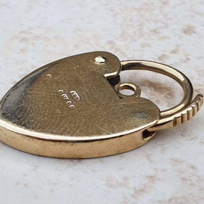 Engraved Heart Padlock in 9ct Yellow Gold